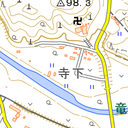 真坂館の写真 政岡の墓のある郭と西側の郭のの間の土橋っぽいところ 攻城団